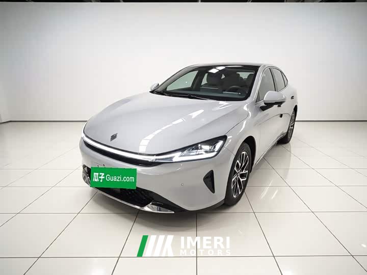 Baojun Xiangjing 2025 plug-in hybrid 140km standard version - автомобиль из Китая