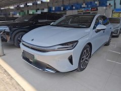 Baojun Xiangjing plug-in hybrid 140km luxury version - фото 1