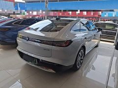 Baojun Xiangjing plug-in hybrid 140km luxury version - фото 7