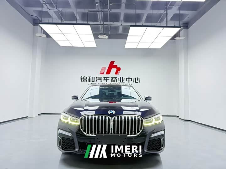BMW 7 740Li Version M - автомобиль из Китая