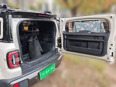 Baojun Yueye Plus Zhizun Edition 4 seats - фото 10