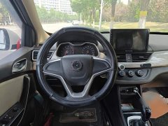 Baojun 310W 2017 1.5L Manual Comfort China VI - фото 3