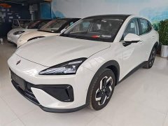 Baojun Yunhai 2024 140km plug-in hybrid version - фото 1