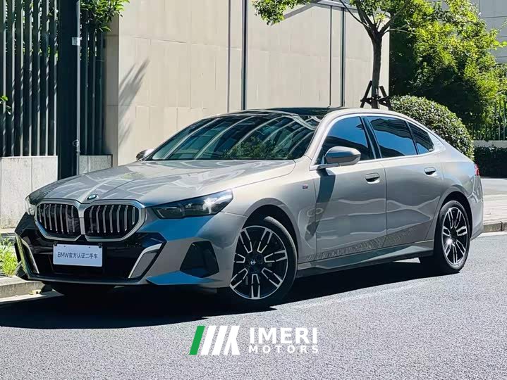 BMW 5 525Li M - автомобиль из Китая