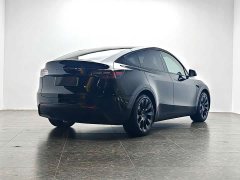 Tesla Model Y 2022 Refresh RWD - фото 6