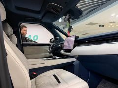 Zeekr 009 2024 6-Seater Executive AWD 108kWh - фото 8