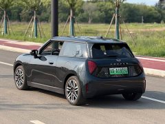 BMW MINI Cooper Electric 456km Cooper E Classic - фото 4