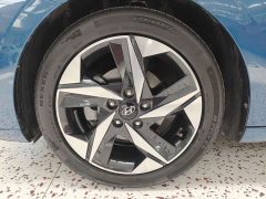 Hyundai Elantra 2022 1.5L CVT LUX Premium Edition - фото 20