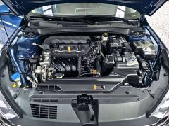 Hyundai Elantra 1.5L CVT LUX Premium Edition - фото 12