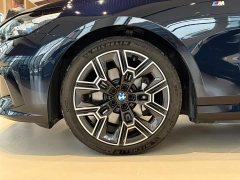 BMW 5 Series 530Li Luxury M Sport Package - фото 14