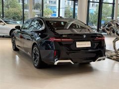 BMW 5 Series 530Li Luxury M Sport Package - фото 6