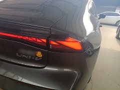 Changan UNI-V 2022 1.5T premium - фото 8