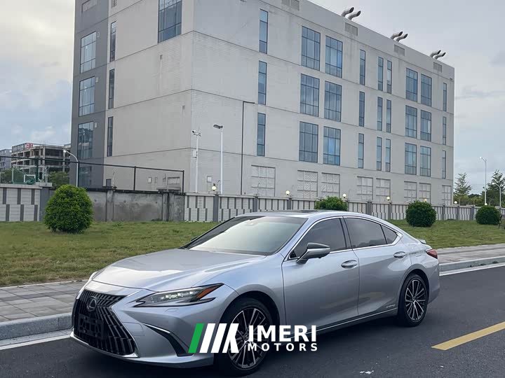 Lexus ES 300h Edition