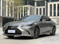 Lexus ES 300h Edition - фото 1