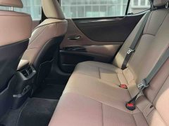 Lexus ES 300h Edition - фото 5