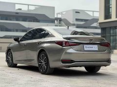 Lexus ES 300h Edition - фото 7