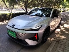 Changan UNI-V 1.5T premium - фото 2