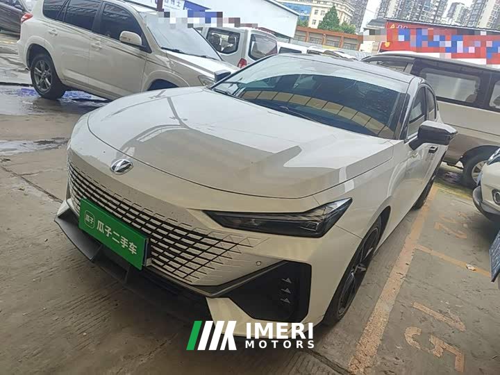 Changan UNI-V 1.5T premium - автомобиль из Китая