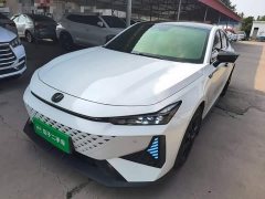 Changan UNI-V 1.5T premium - фото 1