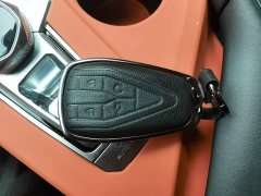 Changan UNI-V 1.5T premium - фото 9