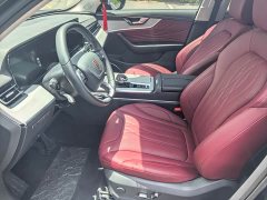 Hongqi HS5 2025 2.0T two-wheel drive Qixiang Pro version - фото 8