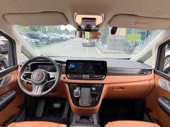 Hongqi HQ9 PHEV 2.0T AWD Business Edition - фото 6