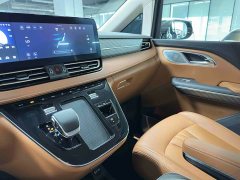 Hongqi HQ9 PHEV 2024 2.0T AWD Business Edition - фото 16
