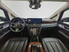 Hongqi HQ9 PHEV 2.0T four-wheel drive luxury version - фото 5
