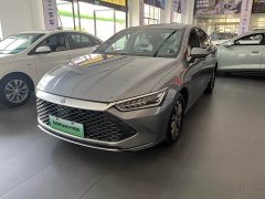 BYD Qin PLUS Honor Edition DM-i 55KM Leading Type - фото 1