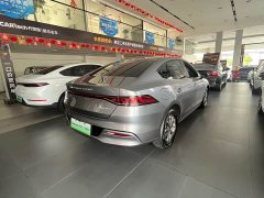 BYD Qin PLUS Honor Edition DM-i 55KM Leading Type - фото 4