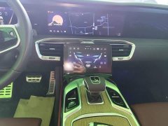 Hongqi E-HS9 690km flagship version six seats - фото 13