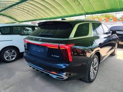 Hongqi E-HS9 690km flagship version six seats - фото 6