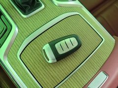 Hongqi E-HS9 690km flagship version six seats - фото 9