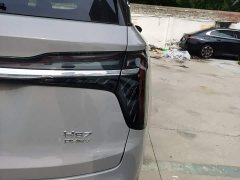 Hongqi HS7 PHEV 2.0T PHEV four-wheel drive flag collar version 6 seats - фото 8