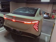Hongqi EH7 2025 690 Smart Select Edition - фото 7