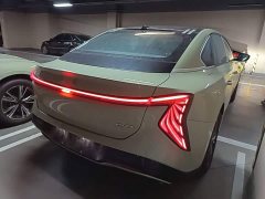 Hongqi EH7 2025 690 Smart Select Edition - фото 6