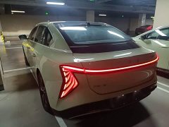 Hongqi EH7 2025 690 Smart Select Edition - фото 5