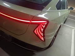 Hongqi EH7 2025 690 Smart Select Edition - фото 8