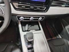 Hongqi HS5 2.0T two-wheel drive 600,000 units commemorative edition - фото 13