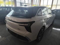 Hongqi HS3 PHEV 125km, 2 million units commemorative edition - фото 7