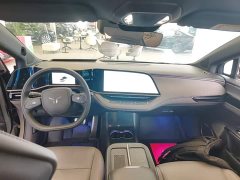 Hongqi EH7 640 four-wheel drive smart version - фото 10