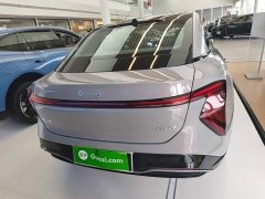 Hongqi EH7 640 four-wheel drive smart version - фото 6