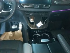 Hongqi HQ9 PHEV 2.0T four-wheel drive luxury version - фото 14