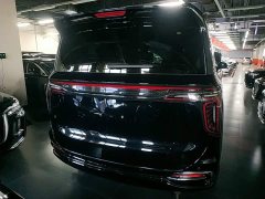 Hongqi HQ9 PHEV 2.0T four-wheel drive luxury version - фото 6