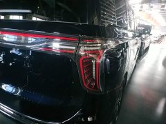 Hongqi HQ9 PHEV 2.0T four-wheel drive luxury version - фото 8
