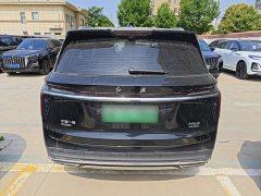 Hongqi HS7 PHEV 2.0T PHEV four-wheel drive Qichang version 6 seats - фото 6