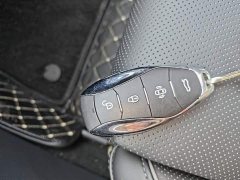 Hongqi HS7 PHEV 2.0T PHEV four-wheel drive flag collar version 6 seats - фото 9