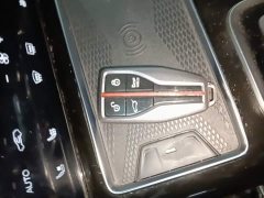 Hongqi HS7 2.0T DCT two-wheel drive Zhilian Qichang version, seven seats - фото 9