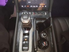 Hongqi H5 2.0T Automatic Intelligent Connected Flag Edition - фото 10