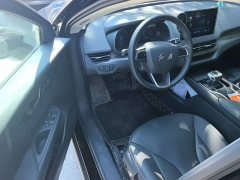 Hongqi E-QM5 2023 facelift basic travel version - фото 16